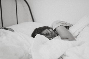 Quero te amar nas manhãs de domingo e acordar ao seu lado enquanto você desfruta de mais alguns minutos de sono