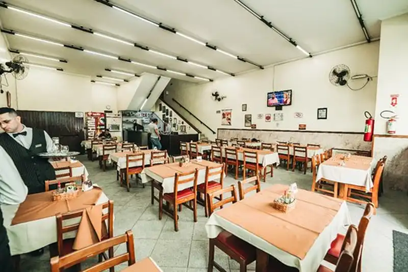 Foto interna do restaurante Rei do Filet em São Paulo