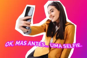 Mulher tirando selfie