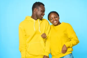 Roupas Combinando Casal: Dicas para Arrasar no Look