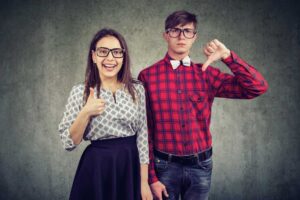 Paixão a Dois: Será que os Opostos se Atraem ou é só um Mito?