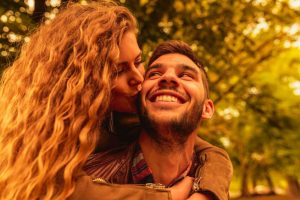 5 Coisas que Casais Felizes NUNCA Fazem no Relacionamento