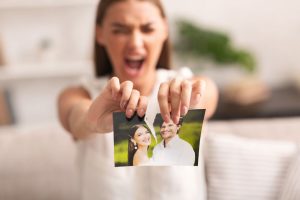 Como Parar de Pensar no Ex e Seguir em Frente: Veja Como Superar o Fim do Relacionamento